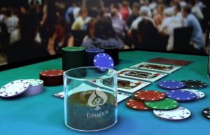 איך מורידים UPOKER